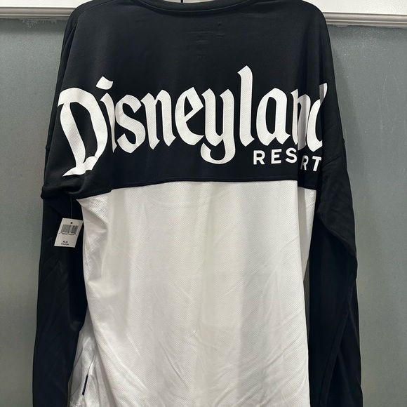 Disneyland Black and White Long Sleeve Mesh/rash guard spirit Jersey NWT - Picture 5 of 7